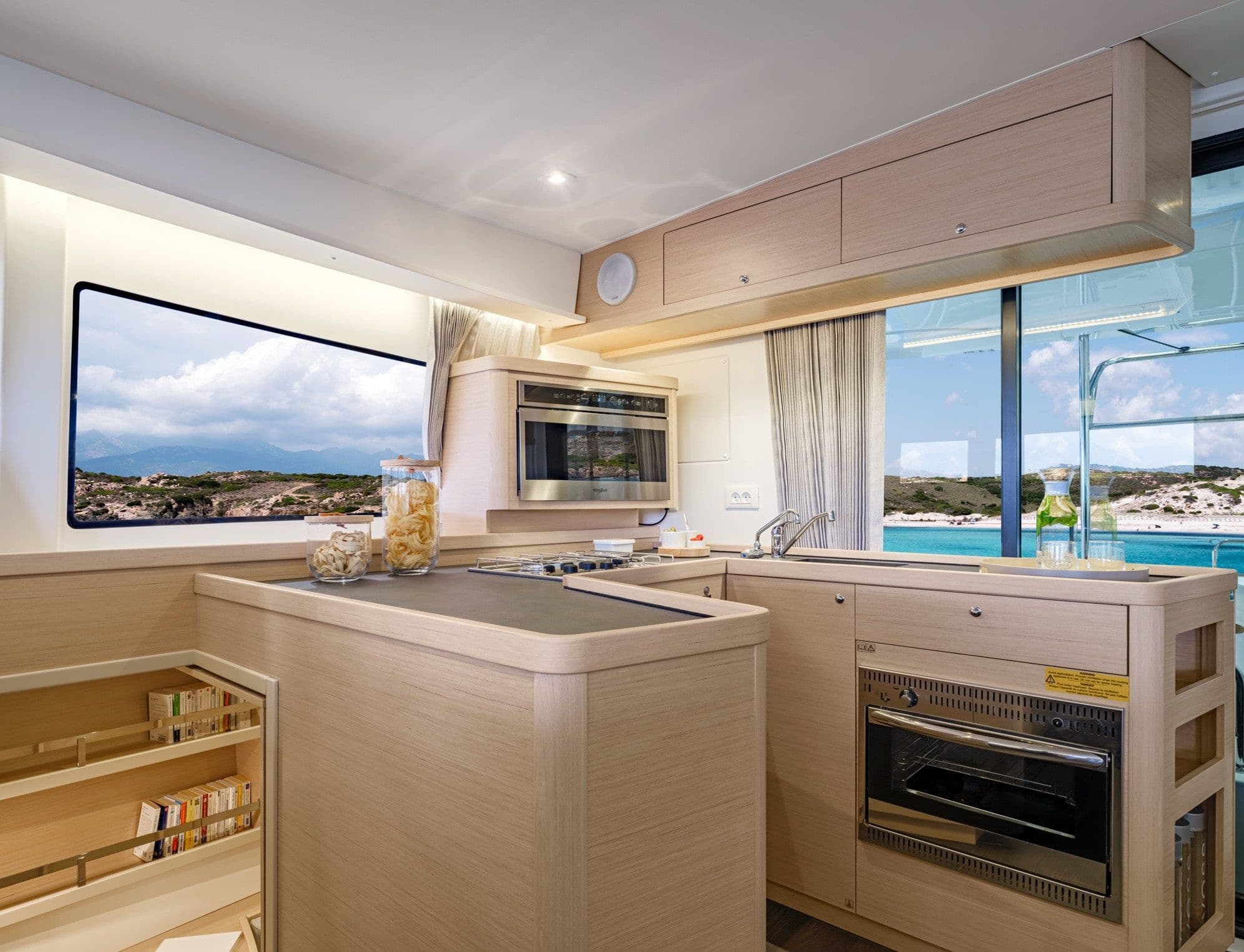 Kitchen area (galley)